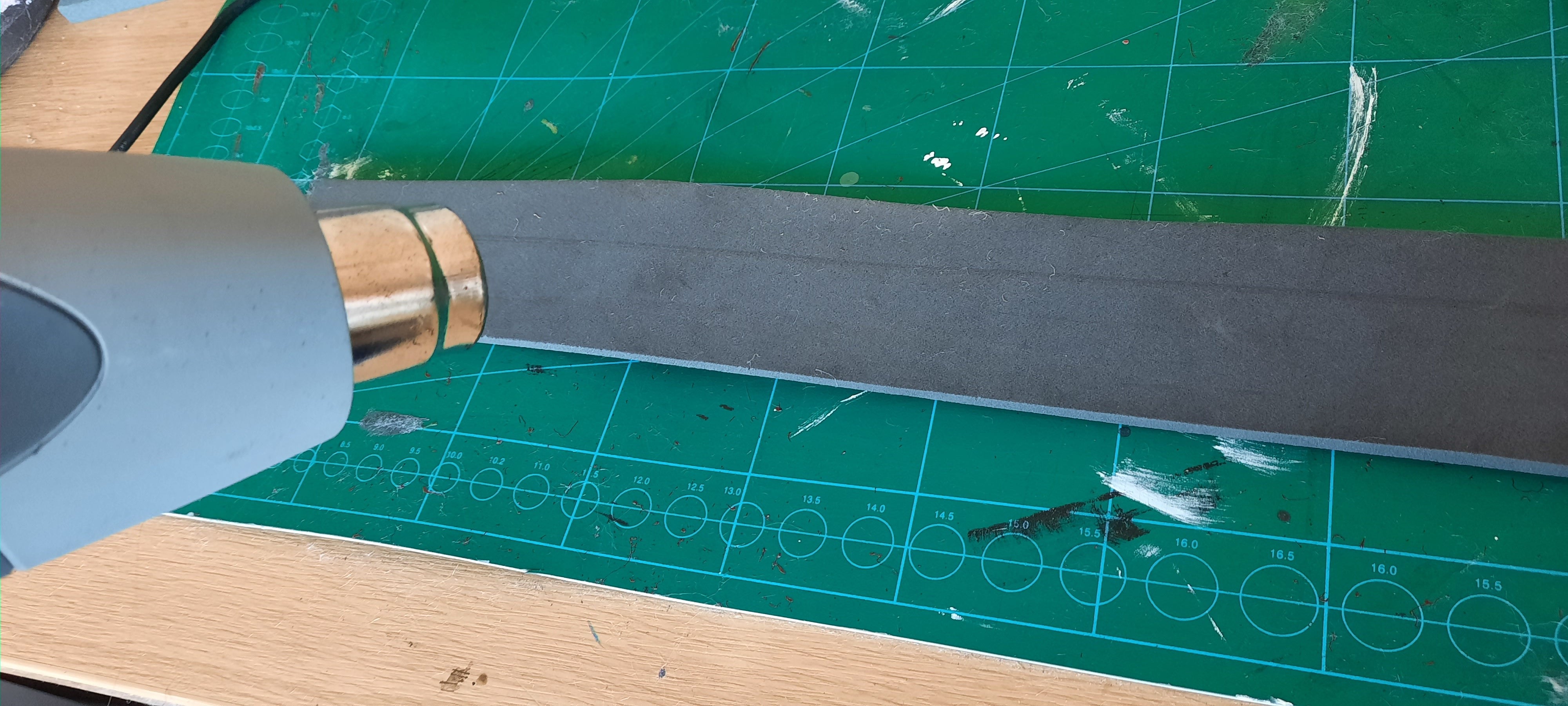 How To Make A Leather Effect On EVA Foam For Cosplay Cosplay Central